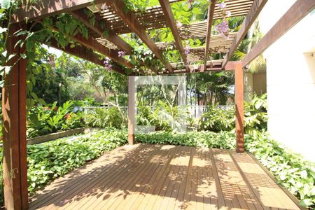 Apartamento à venda com 76m², 2 quartos e 1 vagaDetalhe Condomínio