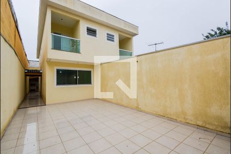 Casa para alugar com 105m², 3 quartos e 4 vagas Casa para alugar com 105m², 3 quartos e 4 vagasFachada
