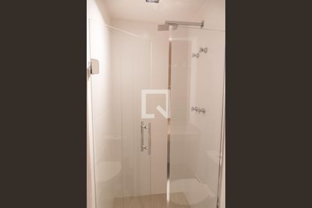 Apartamento para alugar com 69m², 2 quartos e 1 vaga Apartamento para alugar com 69m², 2 quartos e 1 vagaBanheiro da suíte 2