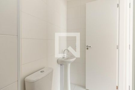 Banheiro de apartamento para alugar com 1 quarto, 27m² em Jardim Caravelas, São Paulo