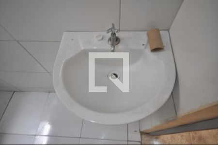 Banheiro de casa para alugar com 2 quartos, 80m² em Chácara São João, São Paulo