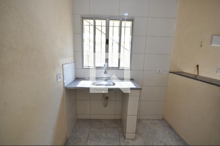 Cozinha de casa para alugar com 2 quartos, 80m² em Chácara São João, São Paulo