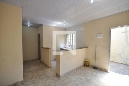 Casa para alugar com 2 quartos, 80m² em Chácara São João, São Paulo
