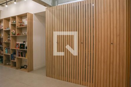 Entrada de apartamento à venda com 3 quartos, 162m² em Água Branca, São Paulo