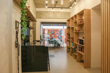 Entrada de apartamento à venda com 3 quartos, 162m² em Água Branca, São Paulo