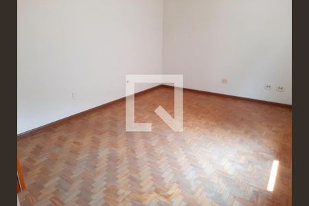 Casa à venda com 220m², 6 quartos e 6 vagasFoto 25