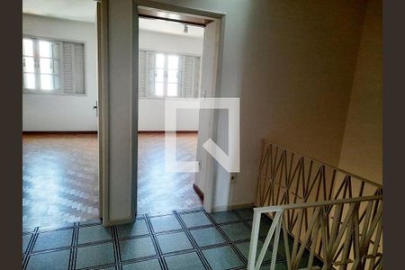 Foto 14 de casa à venda com 6 quartos, 220m² em Água Rasa, São Paulo