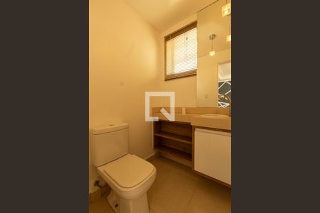 Apartamento para alugar com 175m², 3 quartos e 3 vagasBanheiro 4