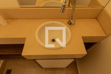 Apartamento para alugar com 175m², 3 quartos e 3 vagasBanheiro 4