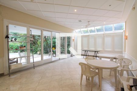 Casa de condomínio à venda com 1415m², 5 quartos e 6 vagas