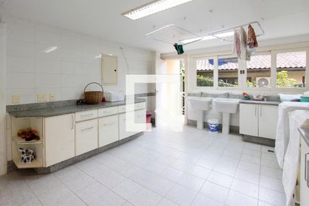 Casa de condomínio à venda com 1415m², 5 quartos e 6 vagas