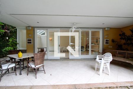 Casa de condomínio à venda com 1415m², 5 quartos e 6 vagas