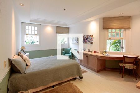 Casa de condomínio à venda com 1415m², 5 quartos e 6 vagas