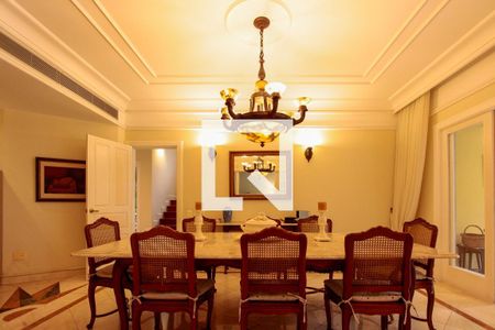 Casa de condomínio à venda com 1415m², 5 quartos e 6 vagas