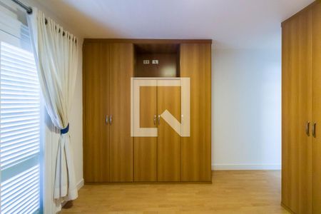 Casa à venda com 220m², 3 quartos e 4 vagasSuíte 3