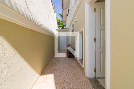 Casa à venda com 220m², 3 quartos e 4 vagasÁrea Externa