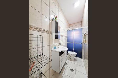 Casa à venda com 140m², 4 quartos e 3 vagas Casa à venda com 140m², 4 quartos e 3 vagasBanheiro 2