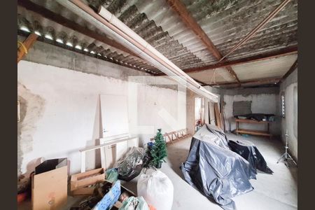 Casa à venda com 140m², 4 quartos e 3 vagas Casa à venda com 140m², 4 quartos e 3 vagasSalão