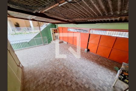 Casa à venda com 140m², 4 quartos e 3 vagas Casa à venda com 140m², 4 quartos e 3 vagasGaragem