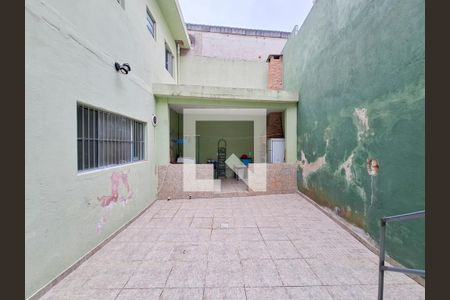 Casa à venda com 140m², 4 quartos e 3 vagas Casa à venda com 140m², 4 quartos e 3 vagasQuintal