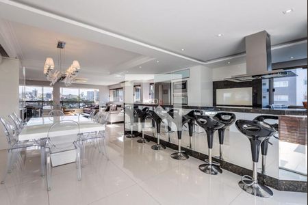 Apartamento à venda com 3 quartos, 300m² em Bela Vista, Porto Alegre