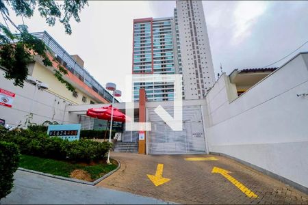 Apartamento à venda com 37m², 1 quarto e 1 vaga Apartamento à venda com 37m², 1 quarto e 1 vagaFachada