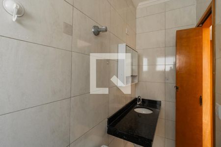 Casa de condomínio para alugar com 110m², 2 quartos e 1 vaga Casa de condomínio para alugar com 110m², 2 quartos e 1 vagaBanheiro da Suite 1