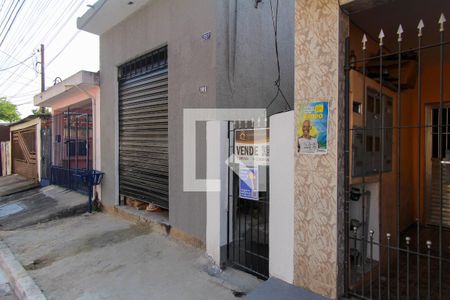 Casa para alugar com 20m², 1 quarto e sem vaga Casa para alugar com 20m², 1 quarto e sem vagaFachada