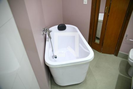 Apartamento à venda com 124m², 4 quartos e 2 vagasBanheiro Quarto