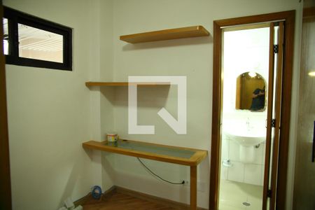 Apartamento à venda com 124m², 4 quartos e 2 vagasQuarto 2