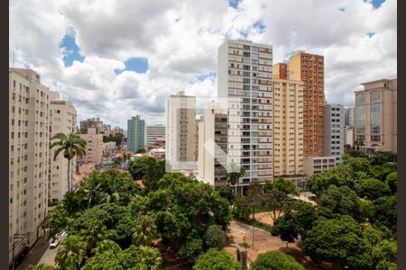 Vista Sala/Quarto de apartamento à venda com 1 quarto, 37m² em Vila Lidia, Campinas