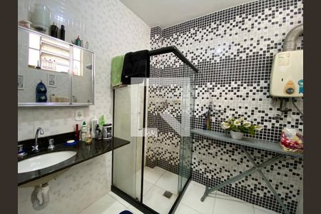 Apartamento à venda com 100m², 3 quartos e 1 vaga Apartamento à venda com 100m², 3 quartos e 1 vagaBanheiro