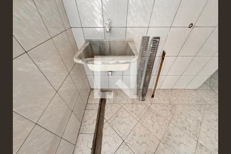 Casa à venda com 164m², 3 quartos e 3 vagas Casa à venda com 164m², 3 quartos e 3 vagasLavanderia