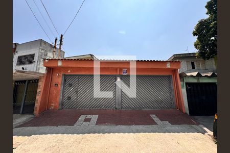 Casa à venda com 164m², 3 quartos e 3 vagas Casa à venda com 164m², 3 quartos e 3 vagasFachada + plaquinha