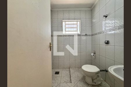 Casa à venda com 164m², 3 quartos e 3 vagas Casa à venda com 164m², 3 quartos e 3 vagasBanheiro