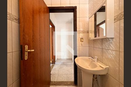 Casa à venda com 164m², 3 quartos e 3 vagas Casa à venda com 164m², 3 quartos e 3 vagasBanheiro edícula