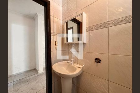 Casa à venda com 164m², 3 quartos e 3 vagas Casa à venda com 164m², 3 quartos e 3 vagasBanheiro edícula