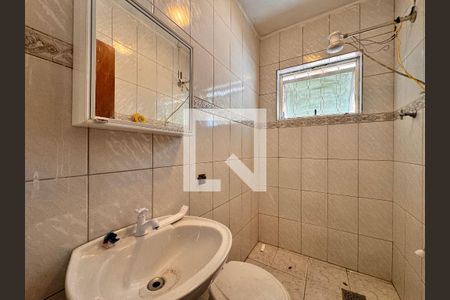 Casa à venda com 164m², 3 quartos e 3 vagas Casa à venda com 164m², 3 quartos e 3 vagasBanheiro edícula