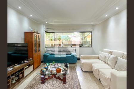 Sala de casa para alugar com 4 quartos, 303m² em Chácara Inglesa, São Paulo