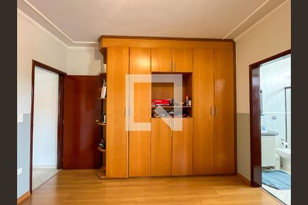 Casa para alugar com 303m², 4 quartos e 5 vagas Casa para alugar com 303m², 4 quartos e 5 vagasSuíte 3