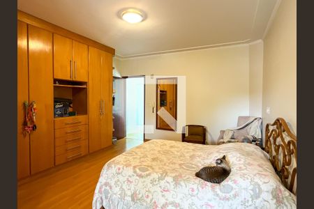 Casa para alugar com 303m², 4 quartos e 5 vagas Casa para alugar com 303m², 4 quartos e 5 vagasSuíte 1