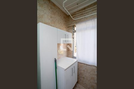 Apartamento para alugar com 70m², 2 quartos e 1 vaga Apartamento para alugar com 70m², 2 quartos e 1 vagaÁrea de Serviço