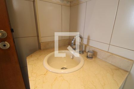 Apartamento para alugar com 100m², 3 quartos e 1 vagaPia banheiro da suíte