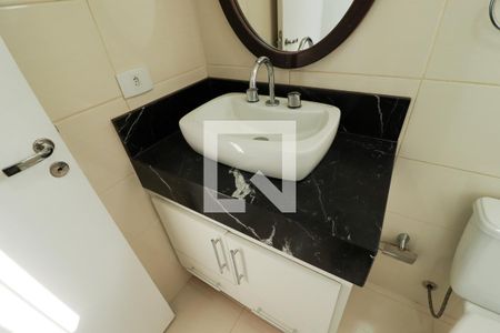 Apartamento à venda com 135m², 3 quartos e 4 vagasBanheiro da Suíte 2