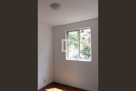 Apartamento para alugar com 124m², 3 quartos e 1 vaga Apartamento para alugar com 124m², 3 quartos e 1 vagaQuarto 2