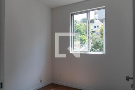 Apartamento para alugar com 124m², 3 quartos e 1 vaga Apartamento para alugar com 124m², 3 quartos e 1 vagaQuarto 2