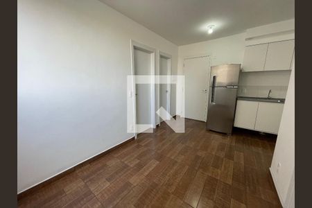 Sala/Cozinha de apartamento à venda com 2 quartos, 34m² em Vila Gomes, São Paulo