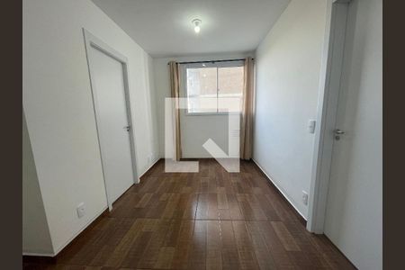 Sala/Cozinha de apartamento à venda com 2 quartos, 34m² em Vila Gomes, São Paulo