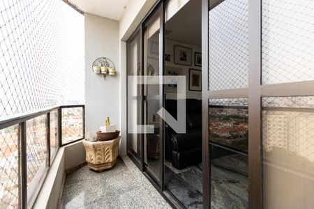 Apartamento à venda com 141m², 3 quartos e 4 vagasVaranda da Sala