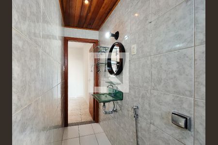 Casa de condomínio à venda com 150m², 4 quartos e 2 vagasBanheiro da Suíte